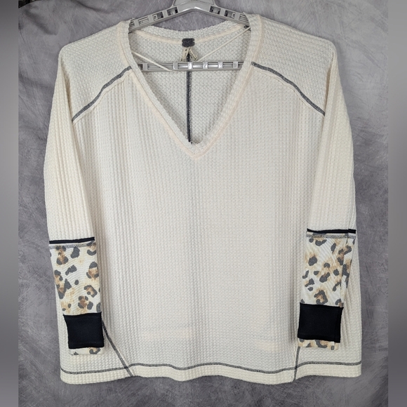 We The Free Tops - We The Free Size Small Lagen Look Waffle Leopard Print Oversized Shirt